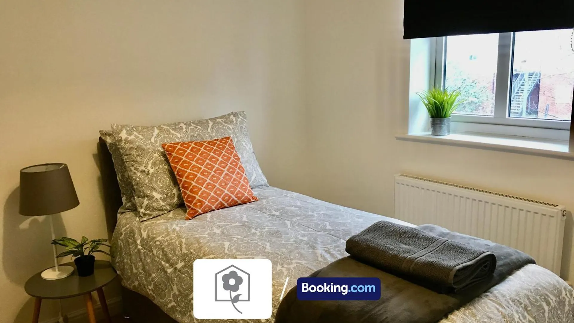بيت للعطل Eastleigh House By Your Stay Solutions Short Lets & Serviced Accommodation Southampton With Free Wi-Fi & Close To Airport المملكة المتحدة